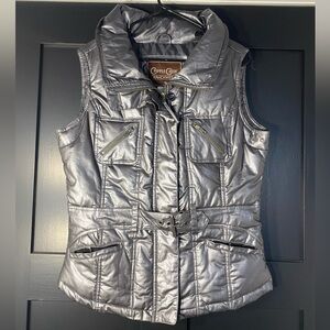 4/$16 Cripple Creek Vest